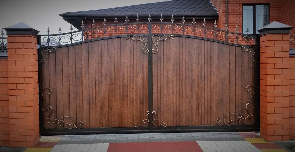 Купить простые ворота для дома: советы по выбору, установке и уходу в Аксае от 33309 руб | ВоротМастер-Акс